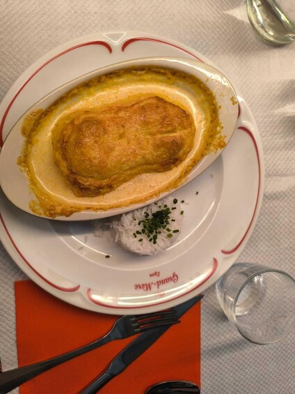 Picture 9 for Activity Lyon: Guided Evening Food Tour