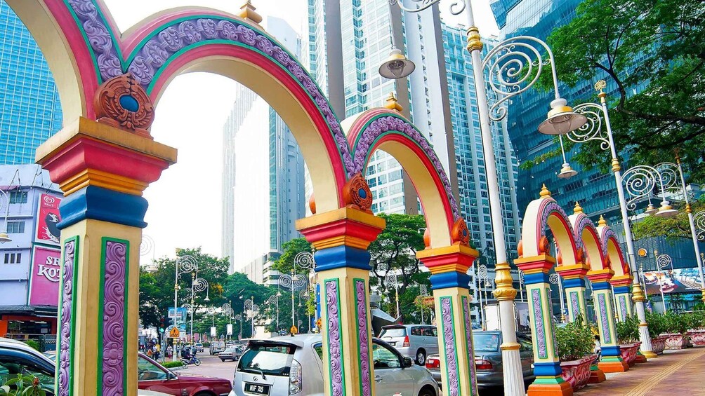Picture 7 for Activity Kuala Lumpur: Sightseeing, Markets, and Food Night Tour