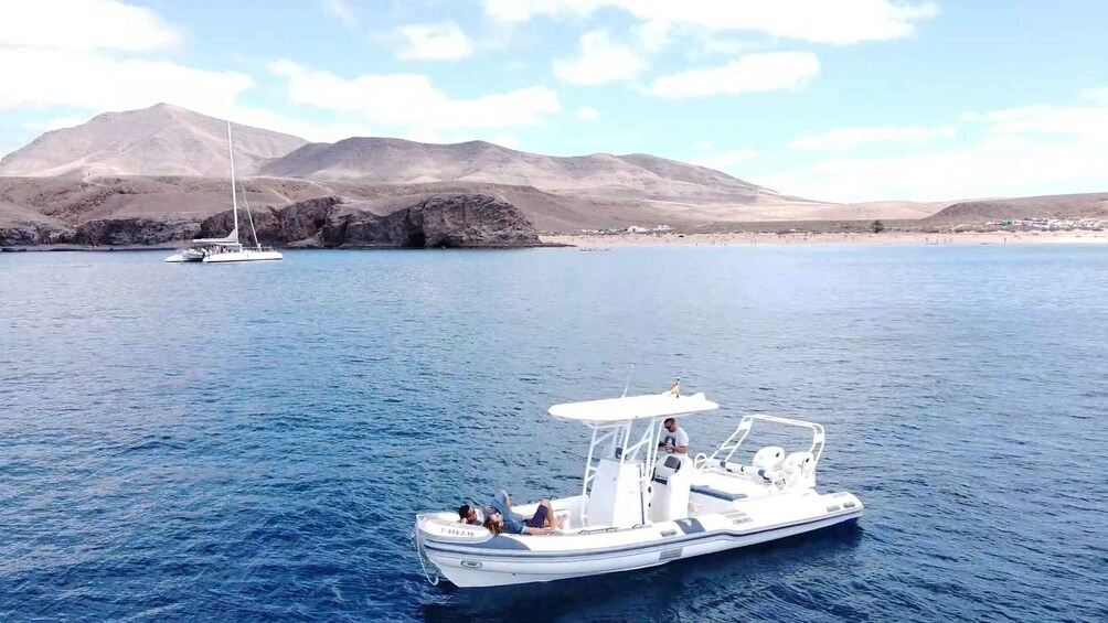 Picture 5 for Activity Lanzarote: Private boat Trip 2:30h