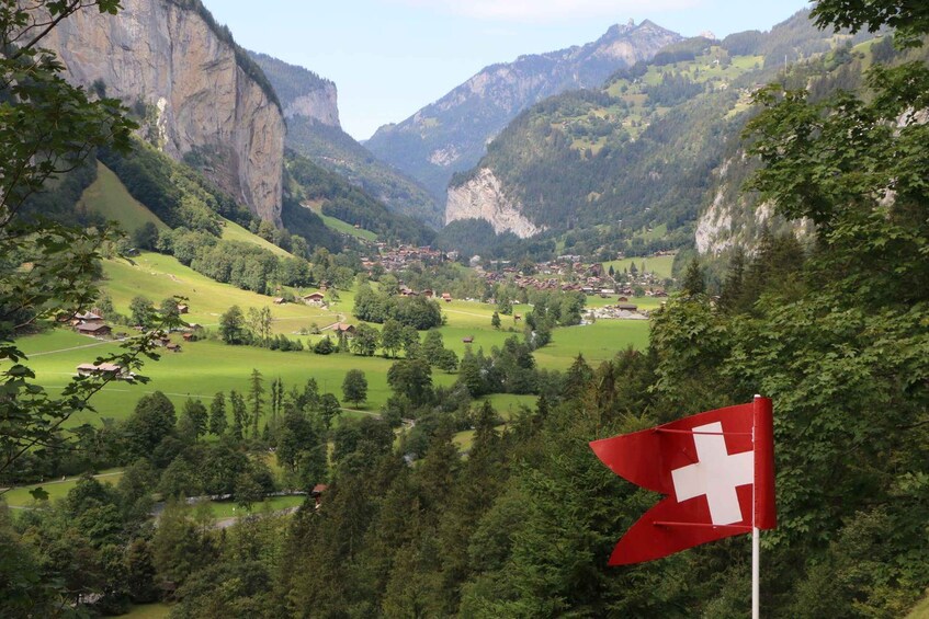 Picture 10 for Activity Interlaken: Highlights Tour with a Local by Private Car