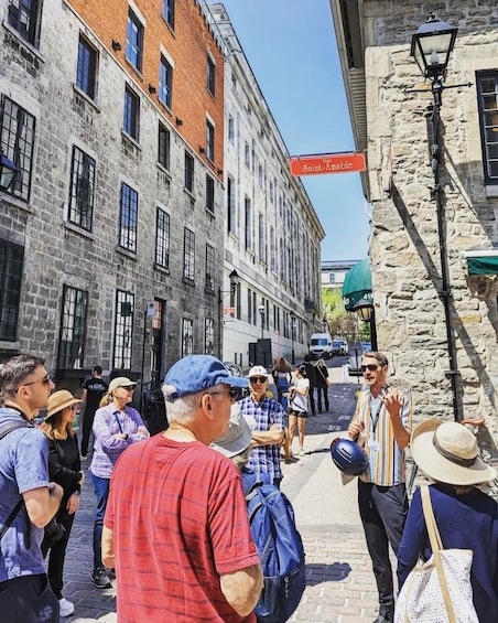 Montreal: Explore Old Montreal Small-Group Walking Tour