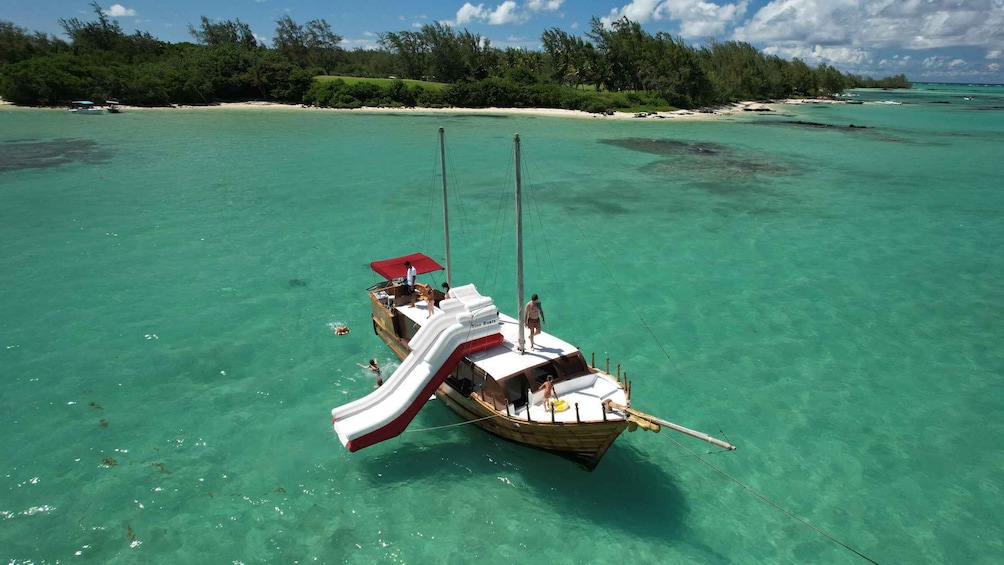 Picture 13 for Activity "Paradise Explorer: Snorkel, Sail, and Swim in Mauritius!"