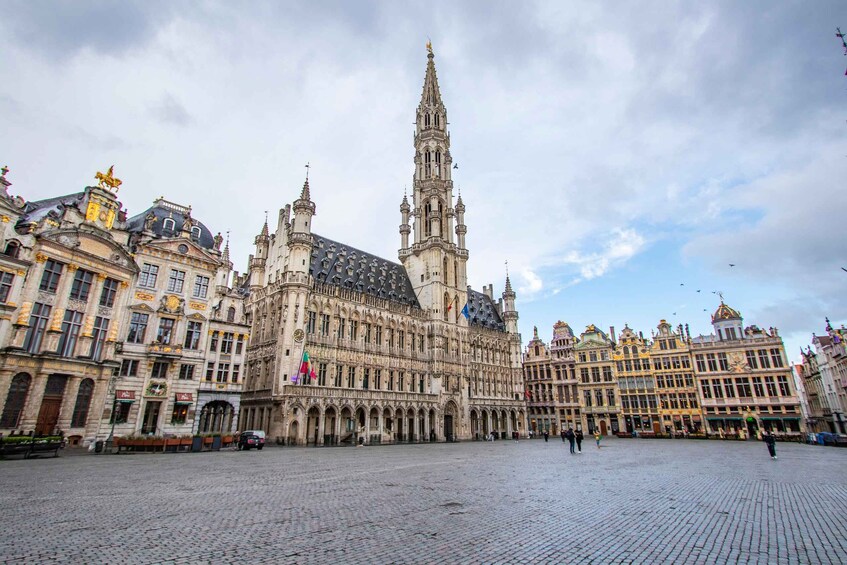 Picture 5 for Activity Brussels: Private Exclusive History Tour with a Local Expert