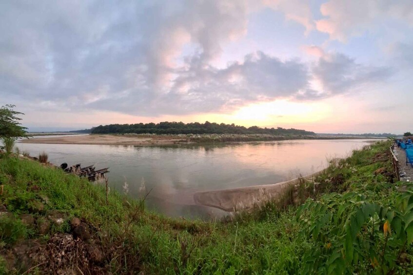 Picture 12 for Activity Classic Nepal Tour 8 days (Kathmandu, Chitwan and Pokhara)