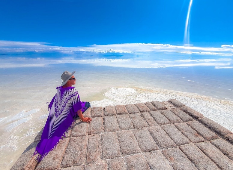 Picture 2 for Activity From La Paz: Uyuni Salt Flat Tour & Overnight Roundtrip Bus