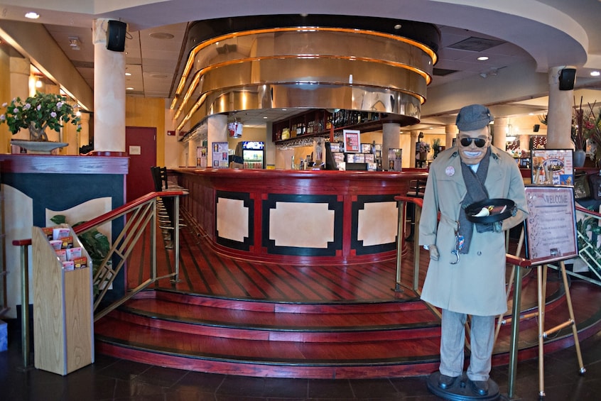 Sleuths Mystery Dinner Shows
