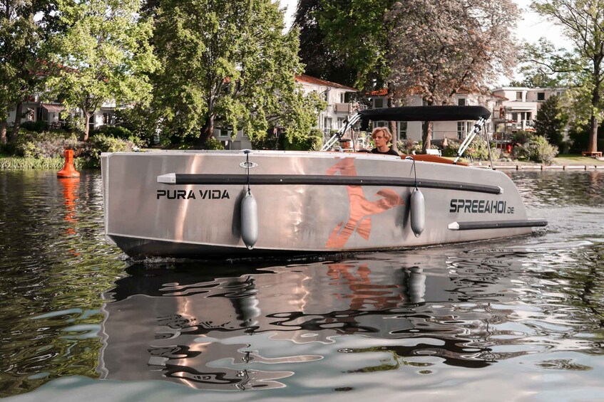 Picture 3 for Activity Berlin: Electric Boat Rental for self-driving 2 hrs