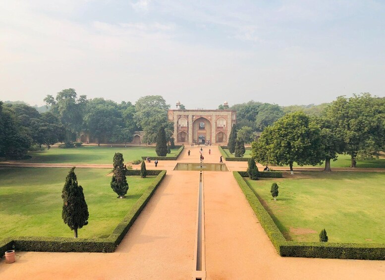 Picture 3 for Activity Delhi: Old and New Delhi Guided Full or Half-Day Tour