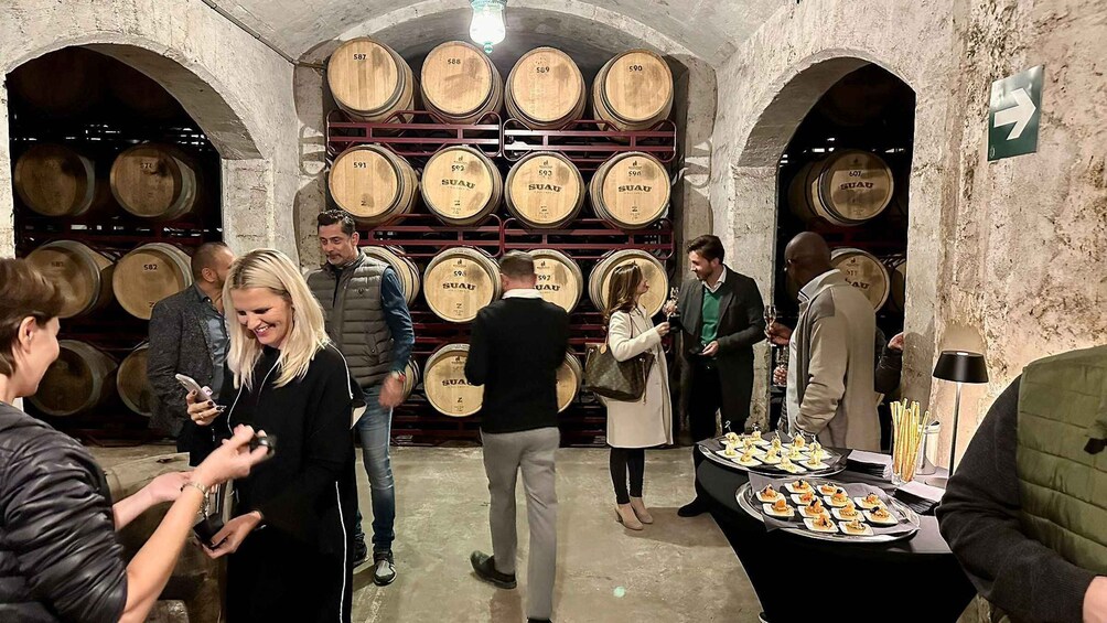 Picture 10 for Activity Palma: Distillery Tour with 3 Spirits and Tapas Tasting