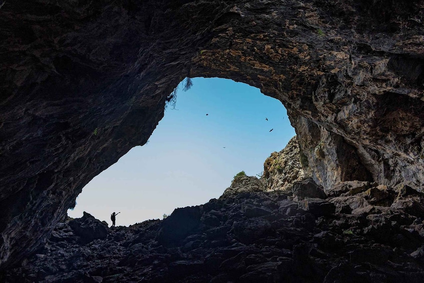 From Chania: Cave of Zeus & Knossos Palace Private Day Tour