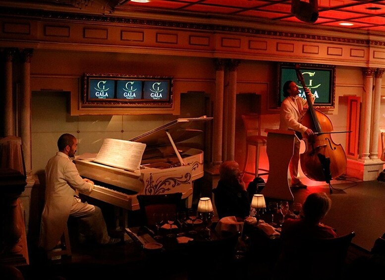 Picture 16 for Activity Gala Tango Luxury: Tango Less.+G.Dinner+Show+Bvrge+Tr. Free