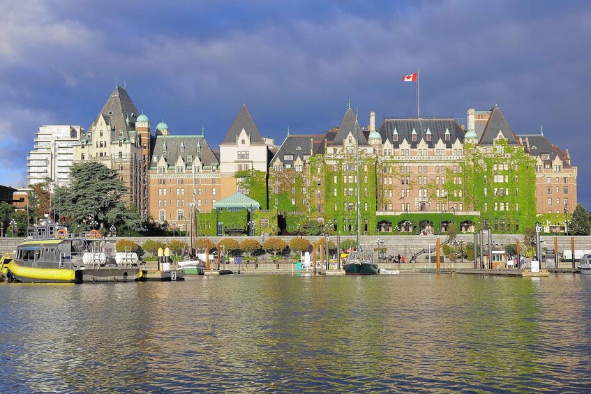 Picture 2 for Activity From Vancouver: Victoria City and Butchart Gardens Tour