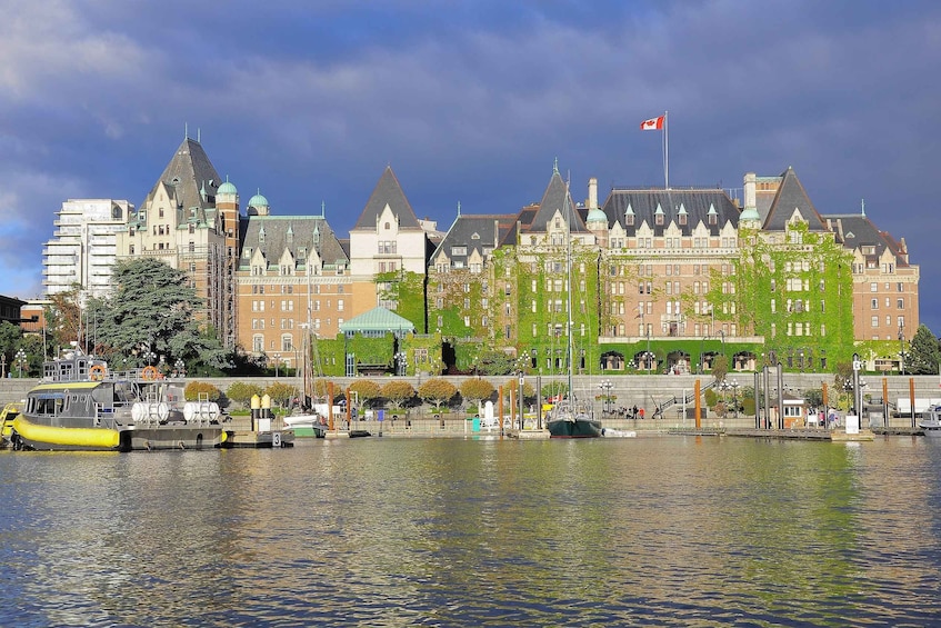 Picture 2 for Activity From Vancouver: Victoria City and Butchart Gardens Tour