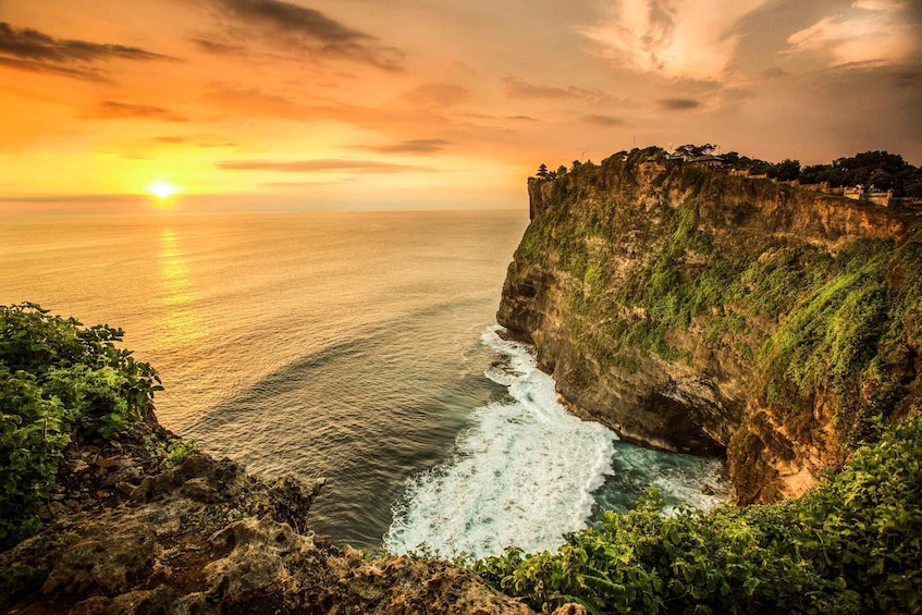 Picture 3 for Activity Bali Sunset: Uluwatu Temple, Kecak Dance and Jimbaran Bay