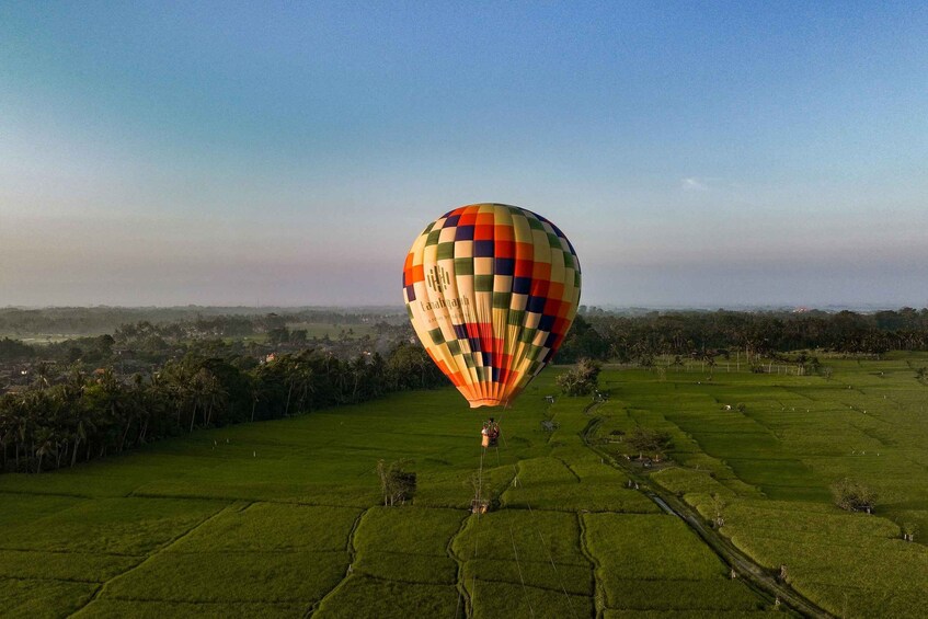 Picture 4 for Activity Ubud: Floating Breakfast and Hot Air Balloon Experience