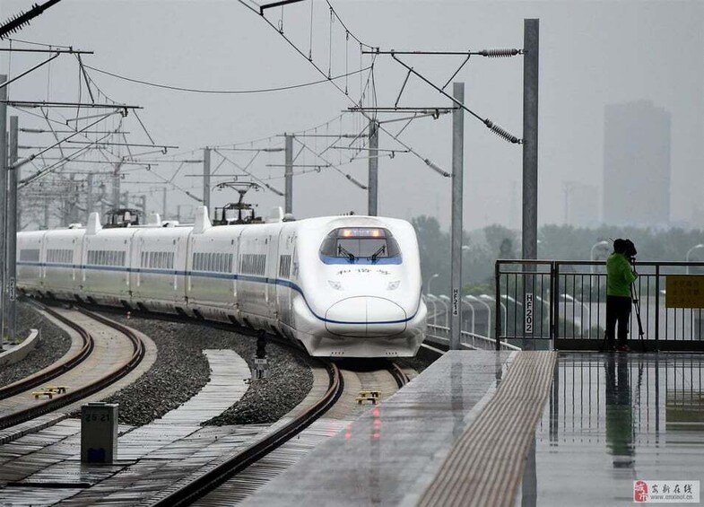 Private Transportation from Hongqiao Railway to Shanghai