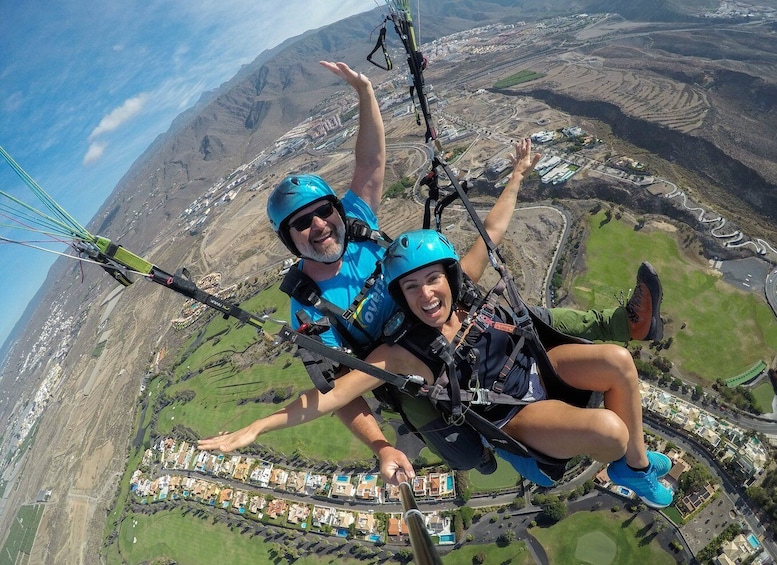 Tenerife: Acrobatic Paragliding Tandem Flight