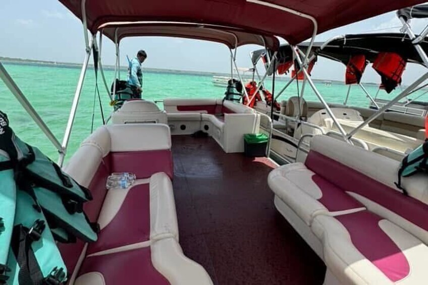 Tour to Chacchoben Ruins and boat tour in Bacalar