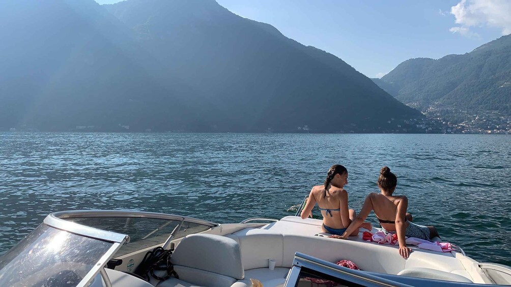 Picture 2 for Activity 1 or 2 hours Private Boat Tour on Lake Como with Prosecco