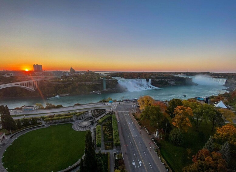 Picture 11 for Activity Toronto: Niagara Falls Day Tour with Boat Cruise Option