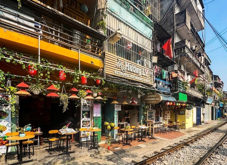 Picture 1 for Activity Hanoi Food Tour with Train Street Visit