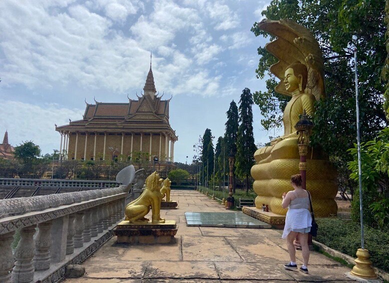 Picture 15 for Activity From Phnom Penh: Oudongk Mountain and Koh Chen Island Tour