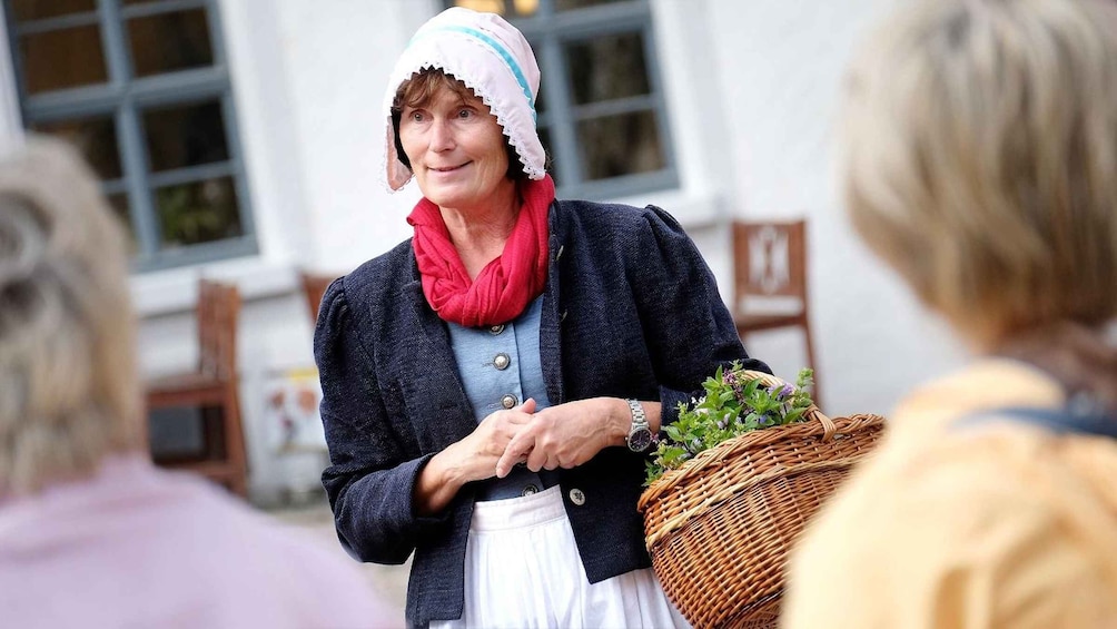 Picture 1 for Activity Meißen: Guided Walking Tour 'Romantic Evening Stroll'