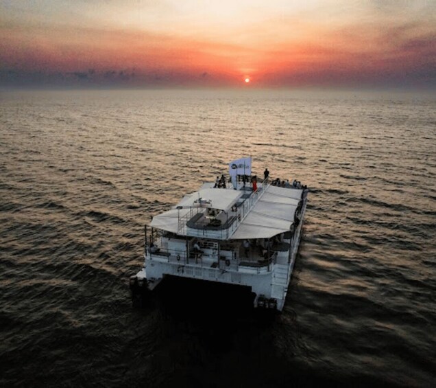 Picture 5 for Activity Cartagena: Sunset Open Bar Cruise in Caramaran or Speedboat