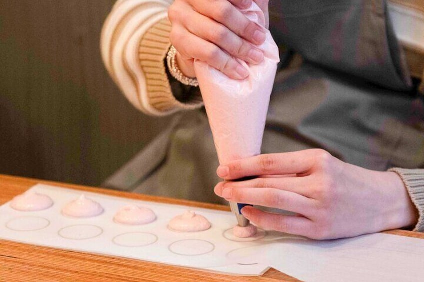 Paris Macarons Small-Group Baking Class with a Chef