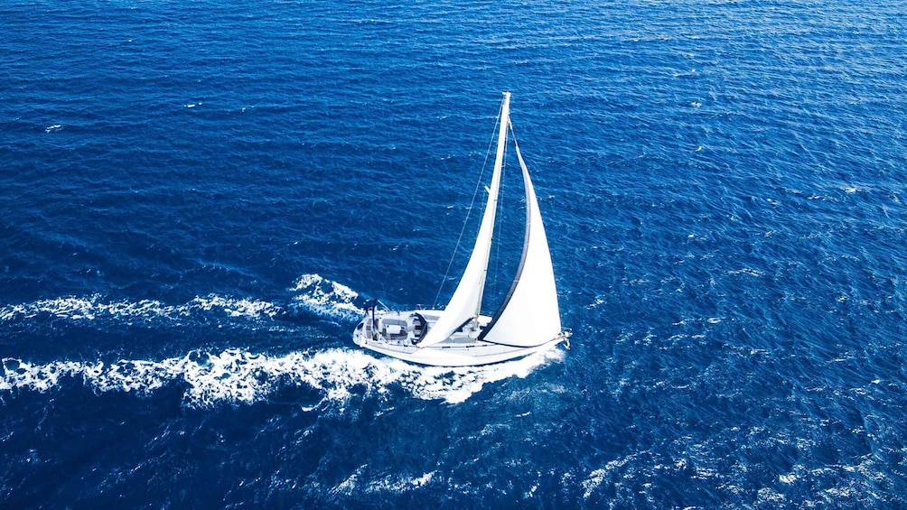 From Paros: Koufonisia & Naxos Sailing Cruise with Lunch
