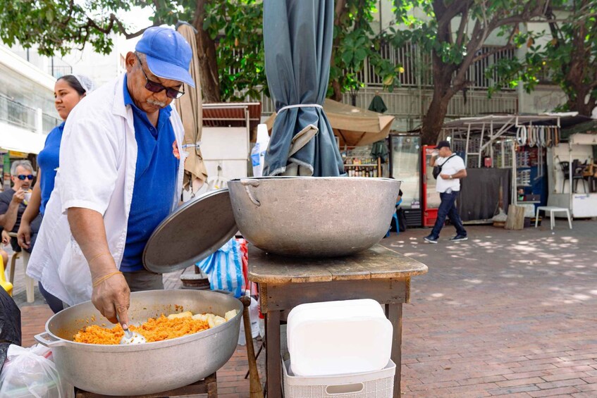 Picture 7 for Activity Food Tour in Santa Marta Old City