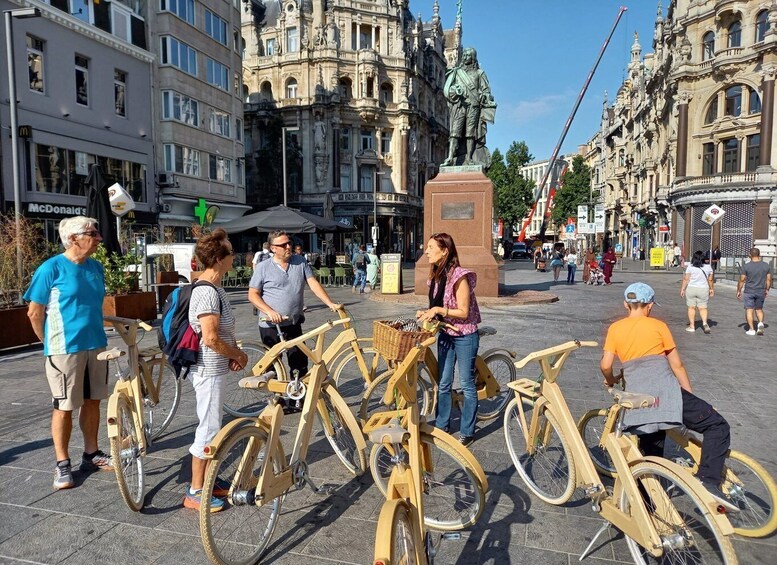 Picture 2 for Activity Antwerp: The Big 5 City Highlights by Wooden Bike
