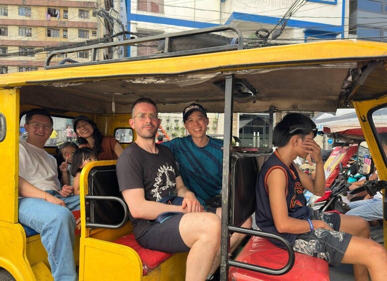 Picture 2 for Activity Manila: Intramuros, Chinatown, and Old Manila Half-Day Tour