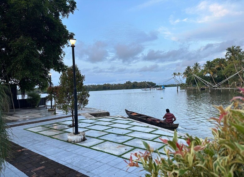 Picture 2 for Activity Backwaters of Alapuzha from Cochin port
