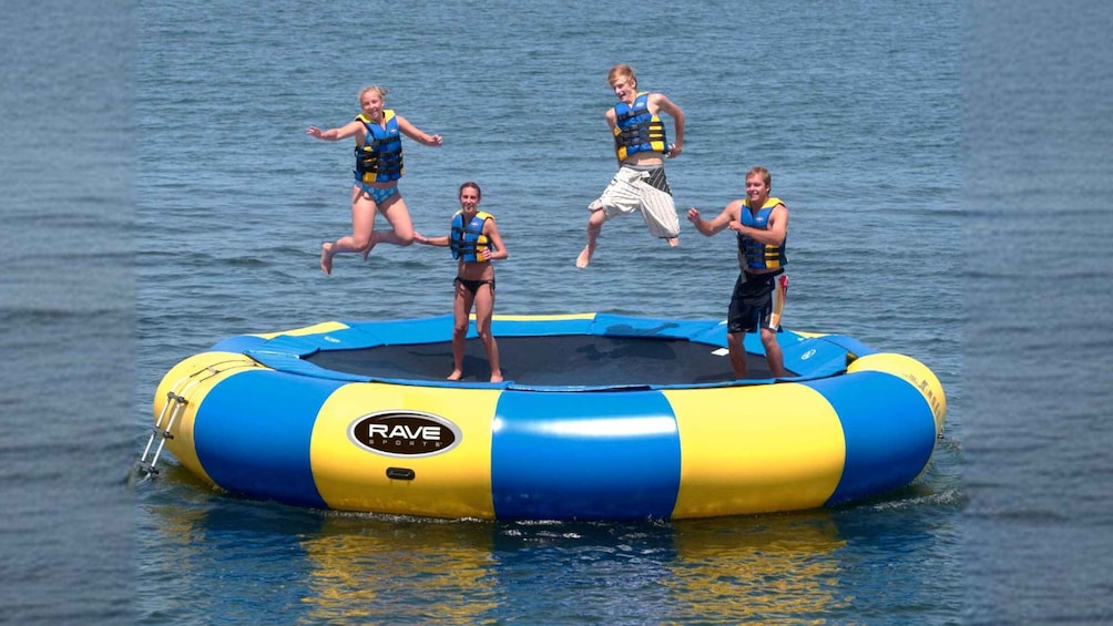 Picture 15 for Activity Waikiki: 5-in-1 Turtle Snorkeling Trip with Transfer