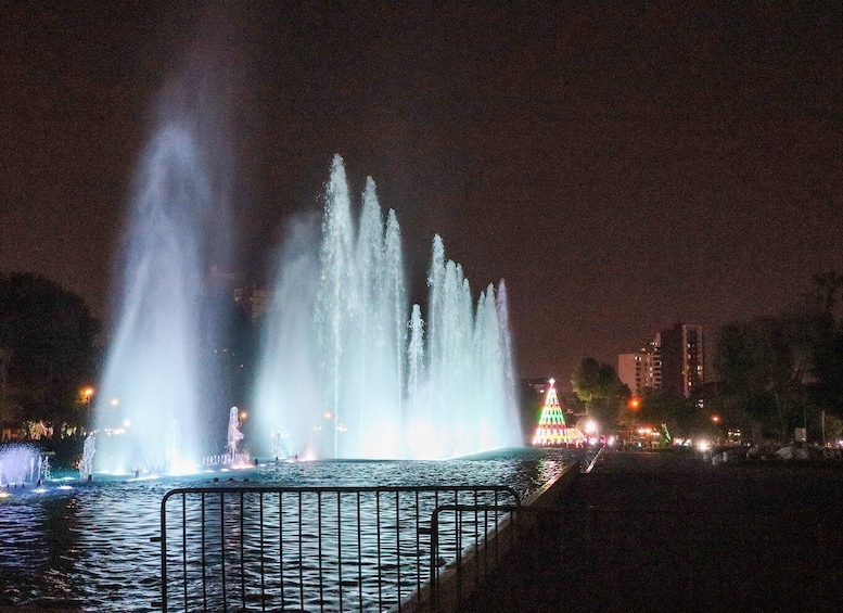 Picture 9 for Activity Lima: Magic Water Circuit & Laser Light Show