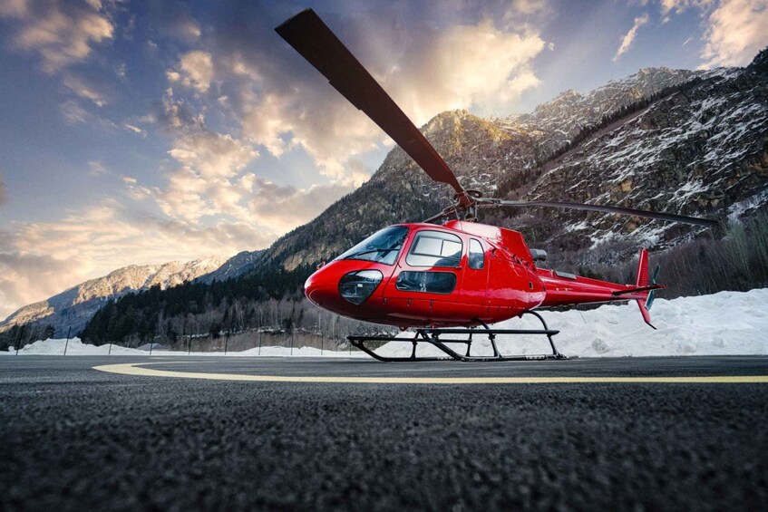Picture 5 for Activity From Kathmandu: Everest Base Camp Helicopter Tour landings