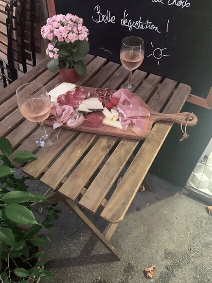 Picture 8 for Activity Marseille: Evening Food Tour with Tastings