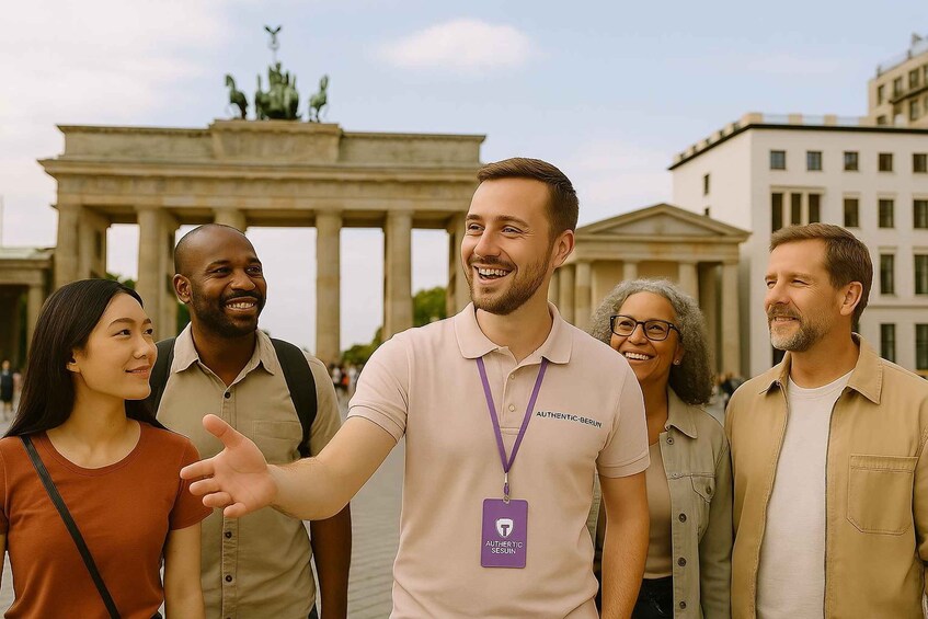 Picture 5 for Activity Berlin: Walking Tour of the Top 10 Sightseeing Attractions