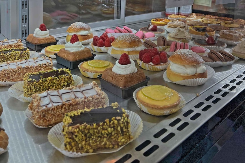 Picture 8 for Activity Avignon: Historic District Guided Food & Wine Walking Tour