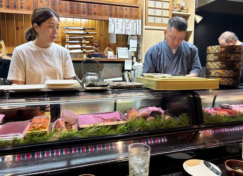 Picture 2 for Activity Takayama Night Tour with Local Meal and Drinks
