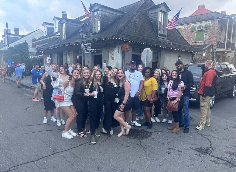 Picture 12 for Activity New Orleans: Spooky Ghost and Haunted Pub Crawl Tour