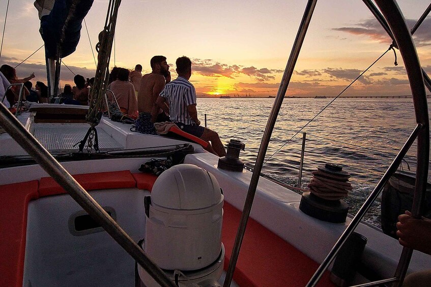 Rio de Janeiro: Guanabara Bay Sunset Sailing Tour & Drinks