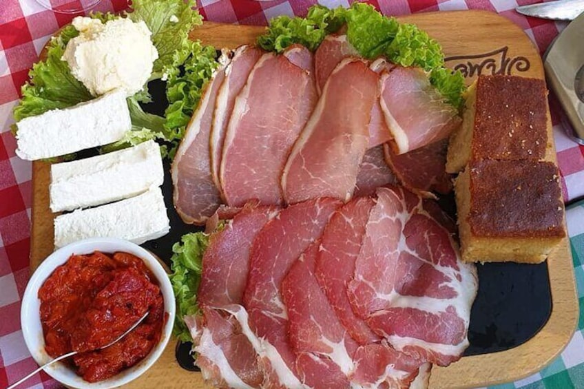 Private Walking and Food Tour in Belgrade