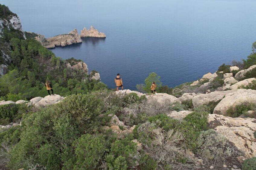4 hour hiking in Ibiza-DIH Hike with us.Connect with nature!