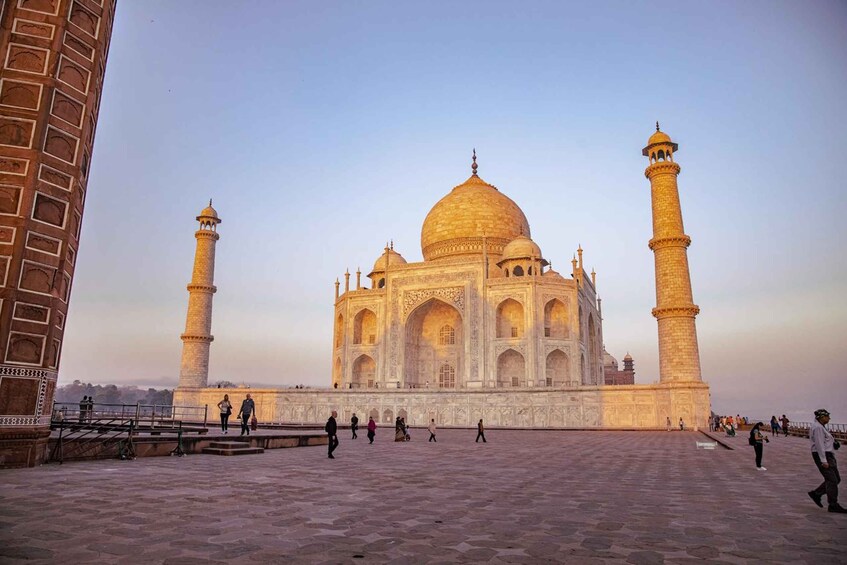 Picture 11 for Activity From Jaipur: Same Day Taj Mahal Tour with Fatehpur Sikri