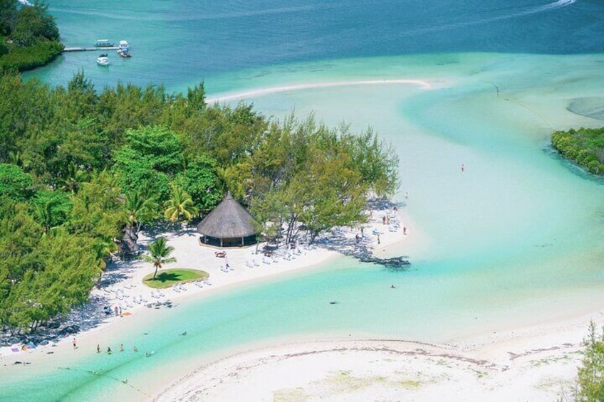Ile aux Cerfs Island