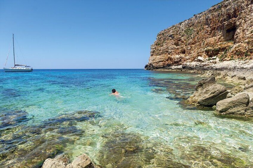 Boat trip around Favignana and Levanzo starting from Favignana