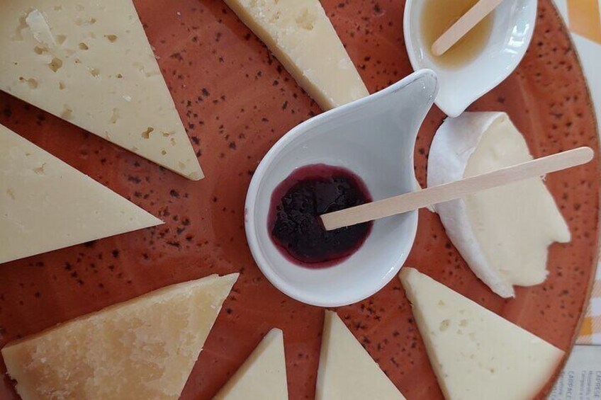 An Authentic Food Experience with a Sommelier and Culinary Expert