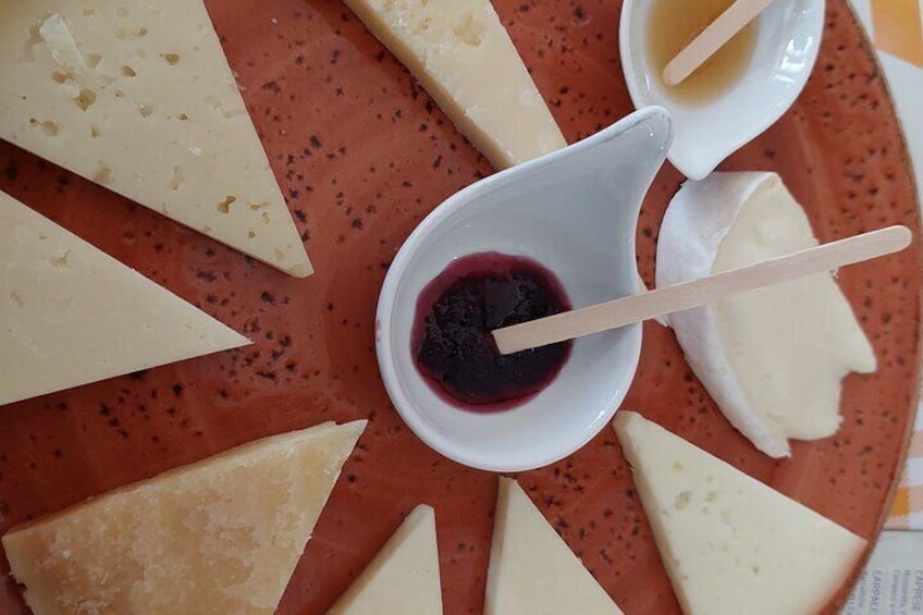 An Authentic Food Experience with a Sommelier and Culinary Expert